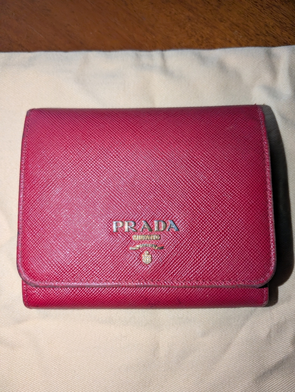 Prada Saffiano Logo Wallet Red Trifold. - Picture 2 of 15